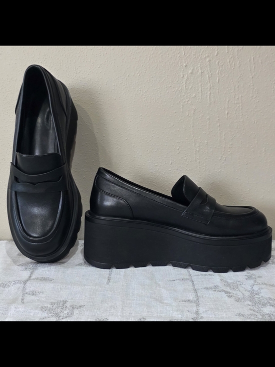 Shoes - Platform Penny Loafers - Black